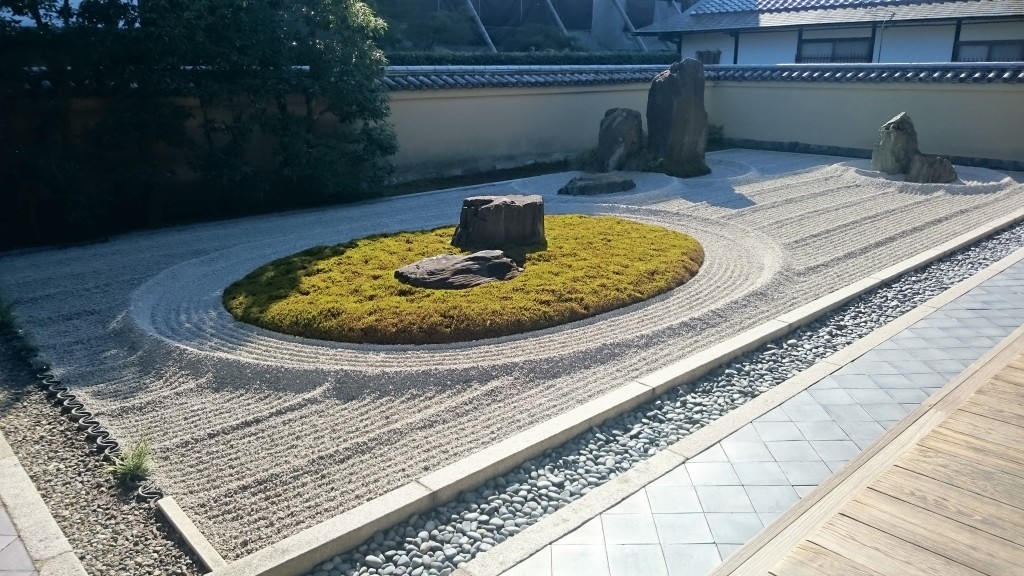 大徳寺のお庭